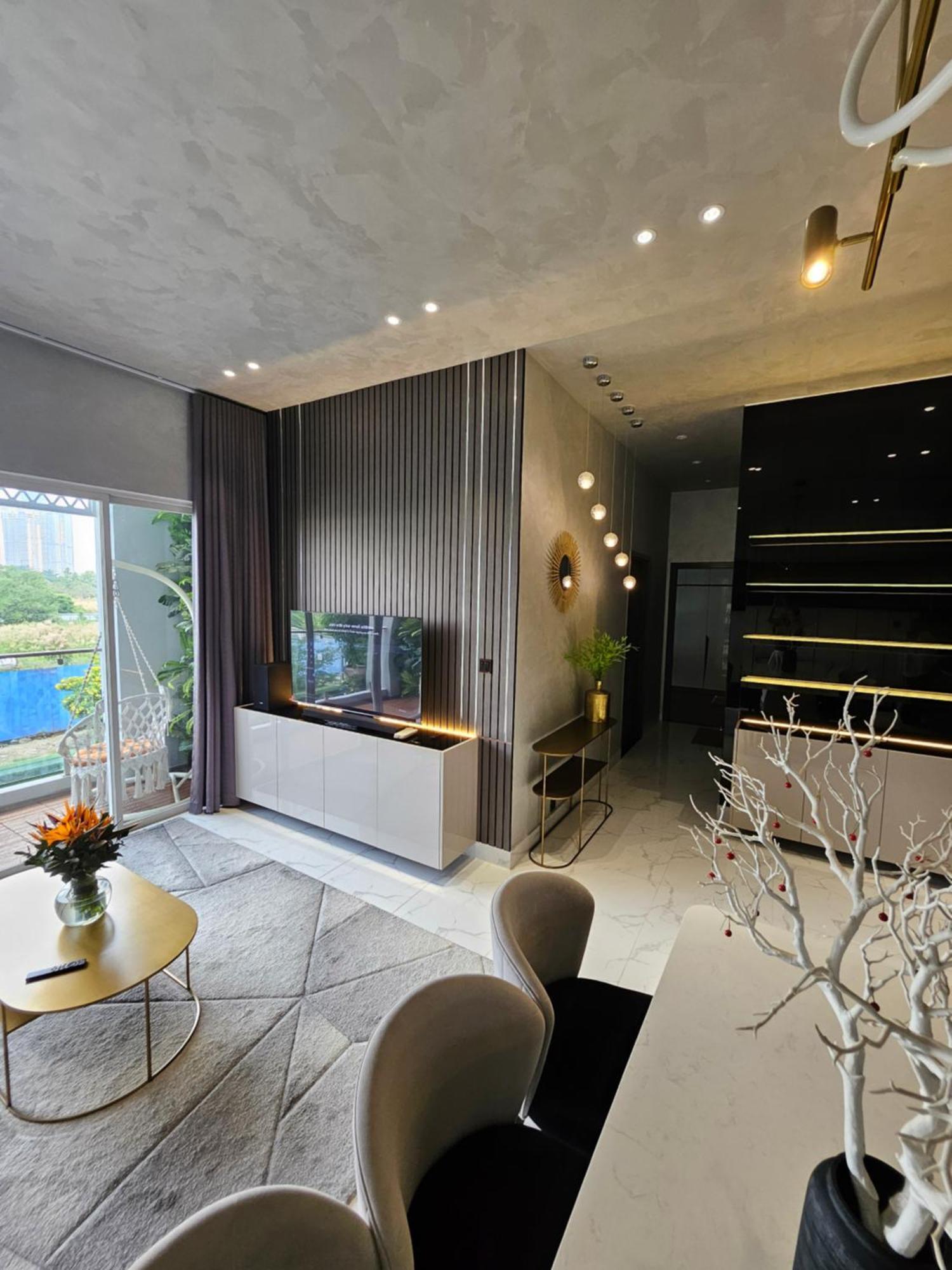 Apartment Lakeview 2, Thu Thiem - Rory's