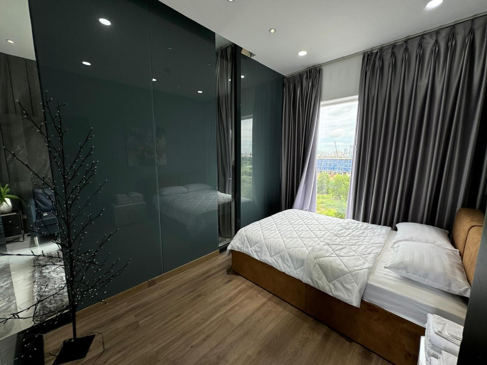 Lakeview 2, Thu Thiem - Rory's *
