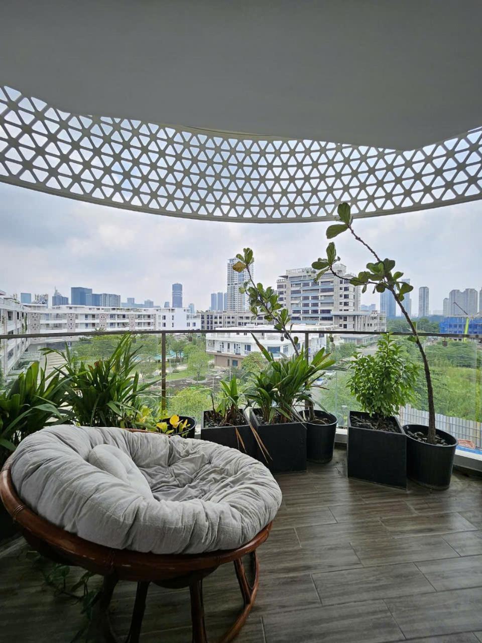 Lakeview 2, Thu Thiem - Rory's * Ho Chi Minh City