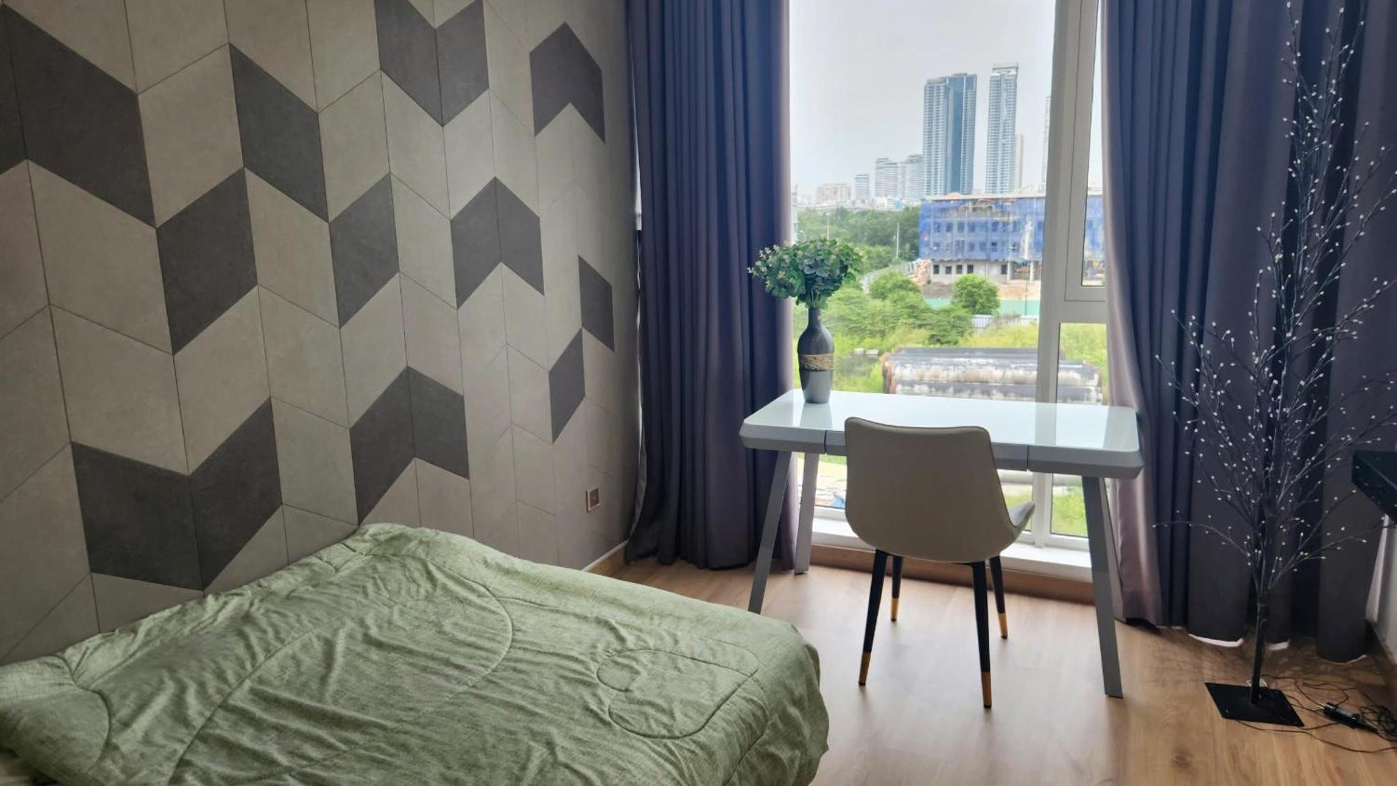 Lakeview 2, Thu Thiem - Rory's Ho Chi Minh City