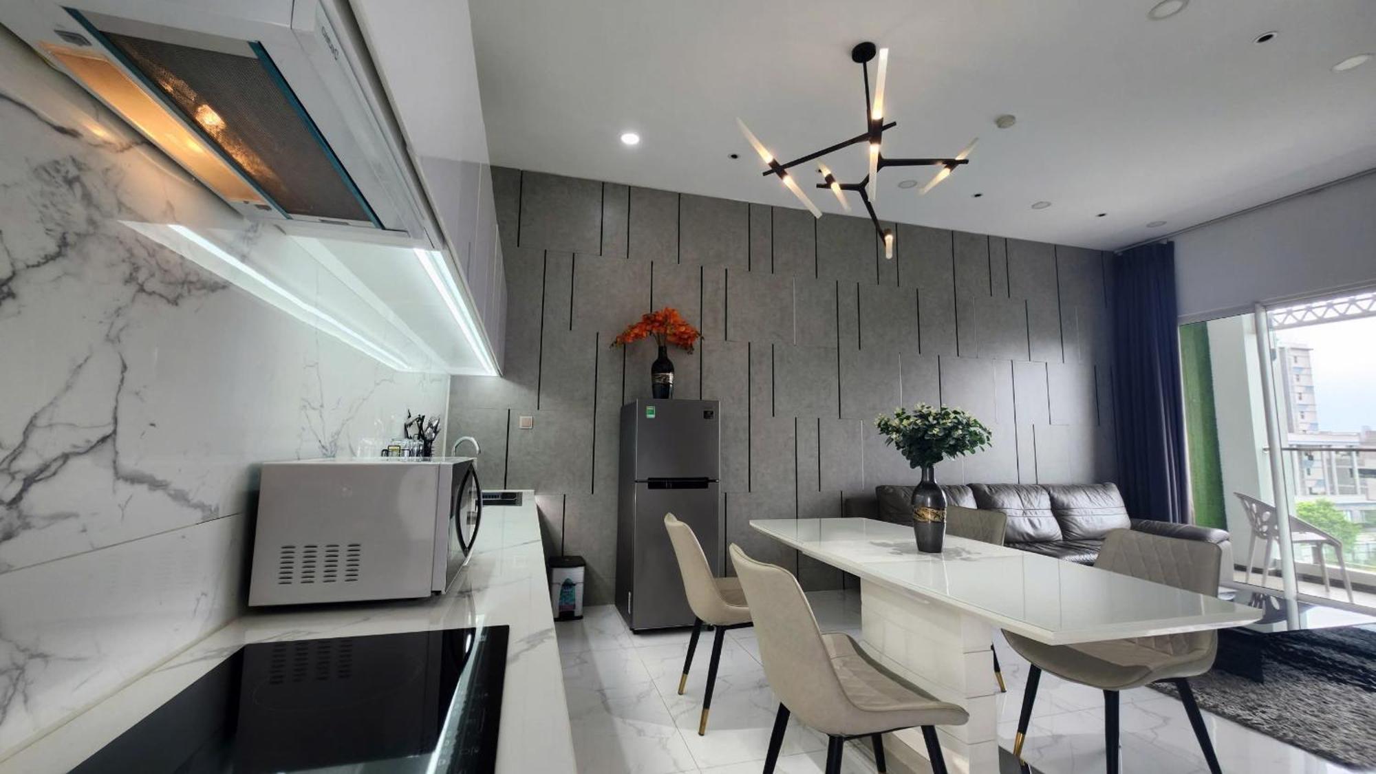 Apartment Lakeview 2, Thu Thiem - Rory's